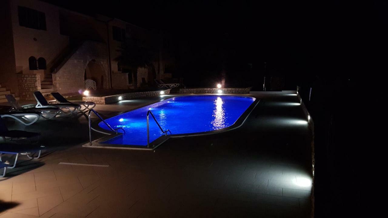 Holiday Home Marina Kaštelir Exterior foto
