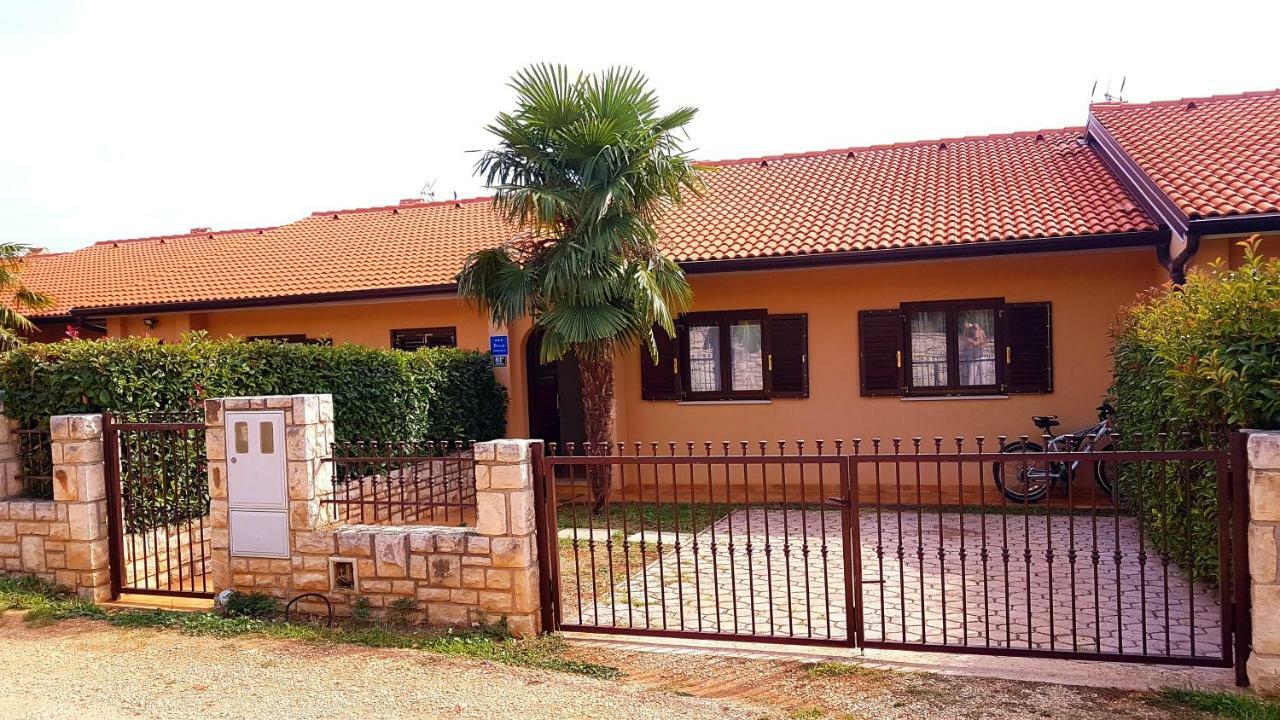 Holiday Home Marina Kaštelir Exterior foto