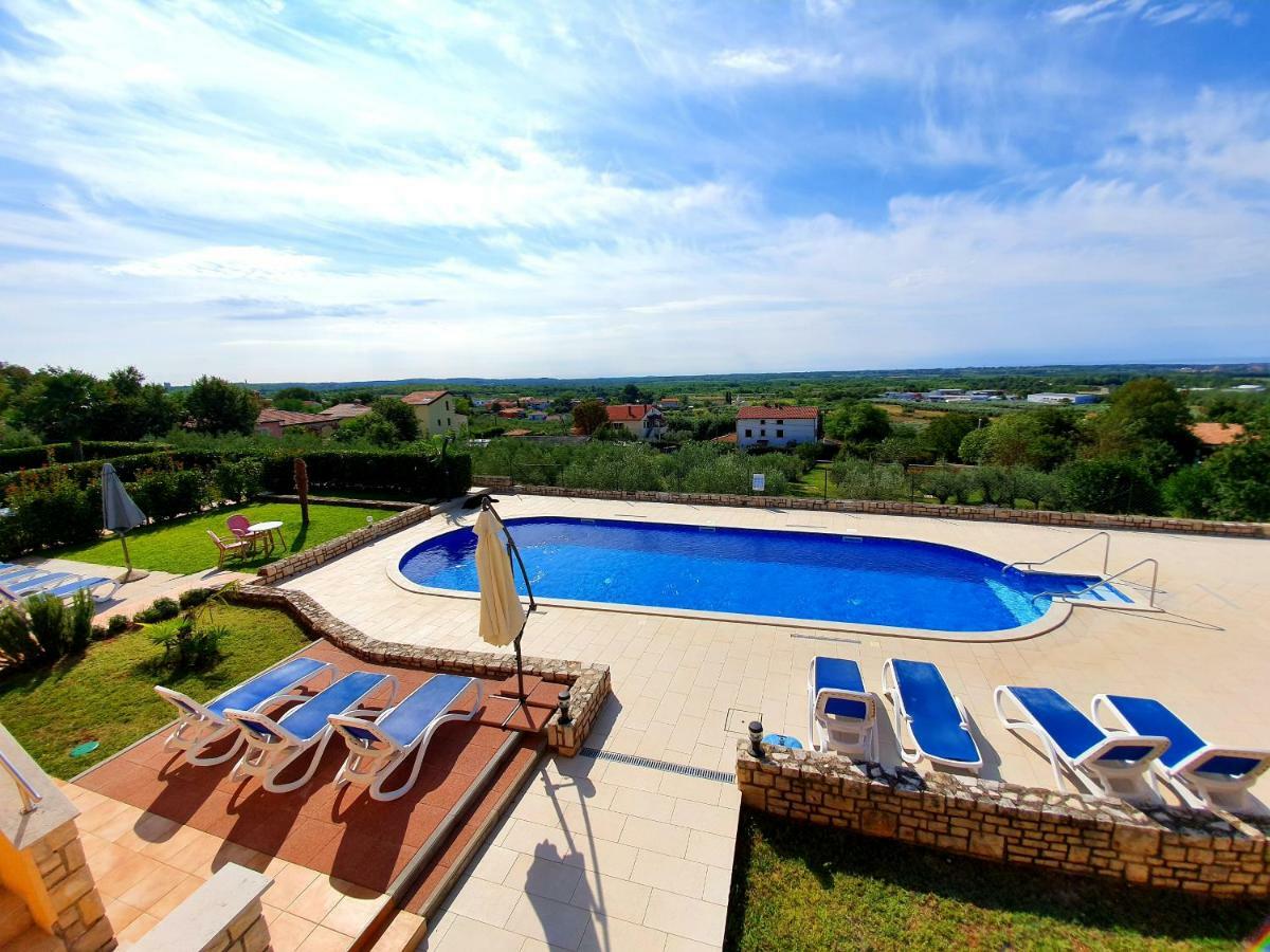 Holiday Home Marina Kaštelir Exterior foto